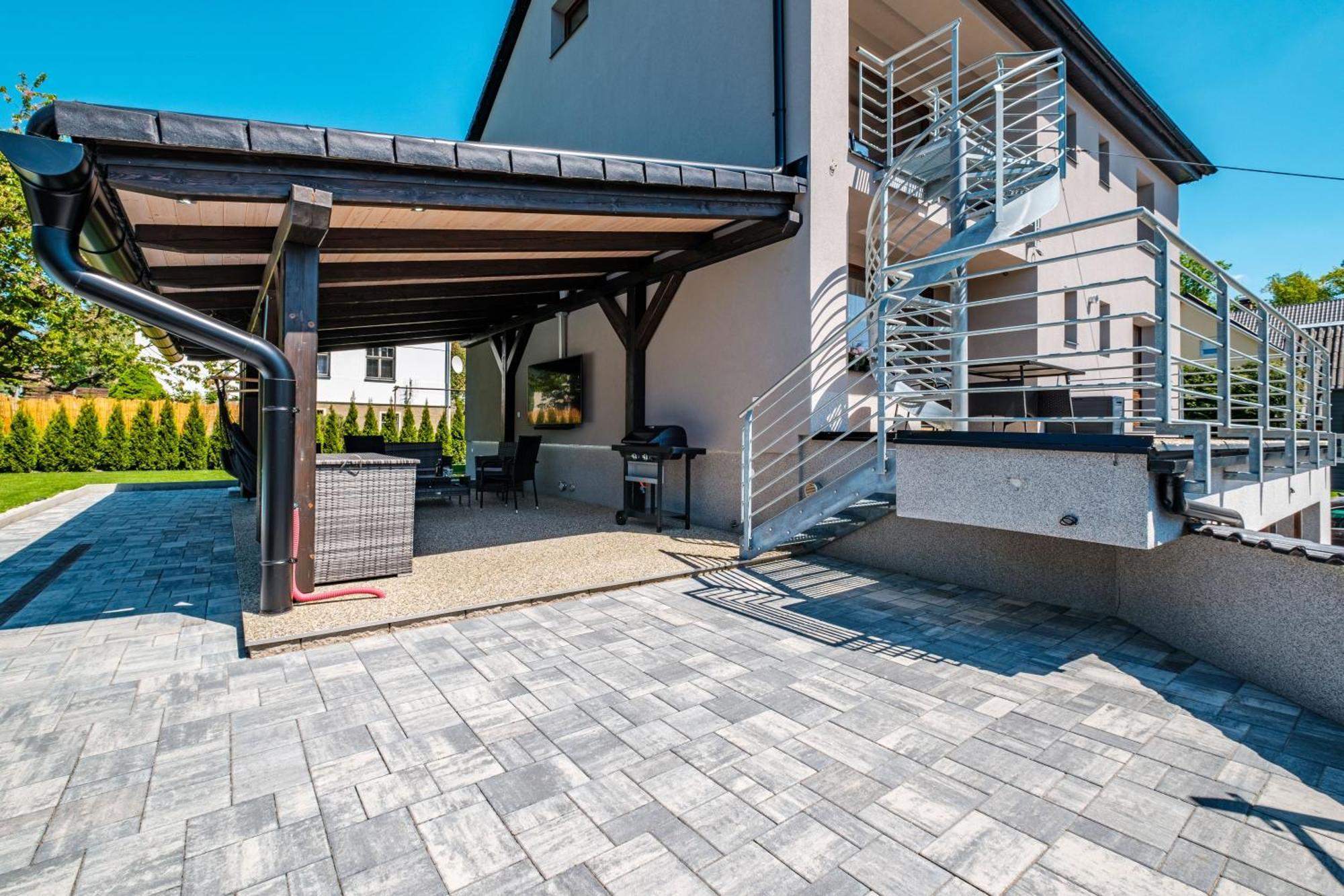 Apar7Man Jizerske Hory Apartment Хейнице Екстериор снимка