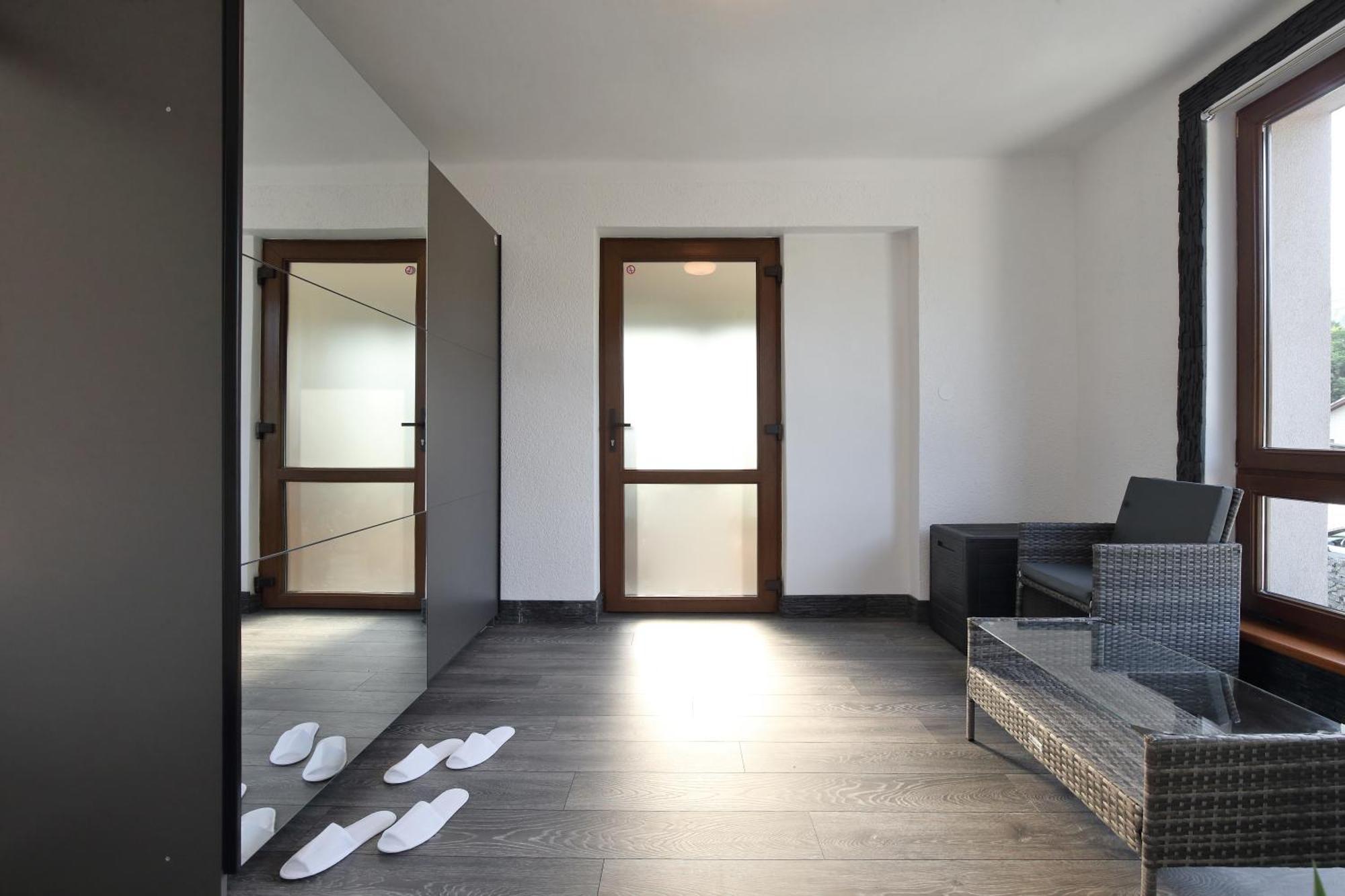Apar7Man Jizerske Hory Apartment Хейнице Екстериор снимка