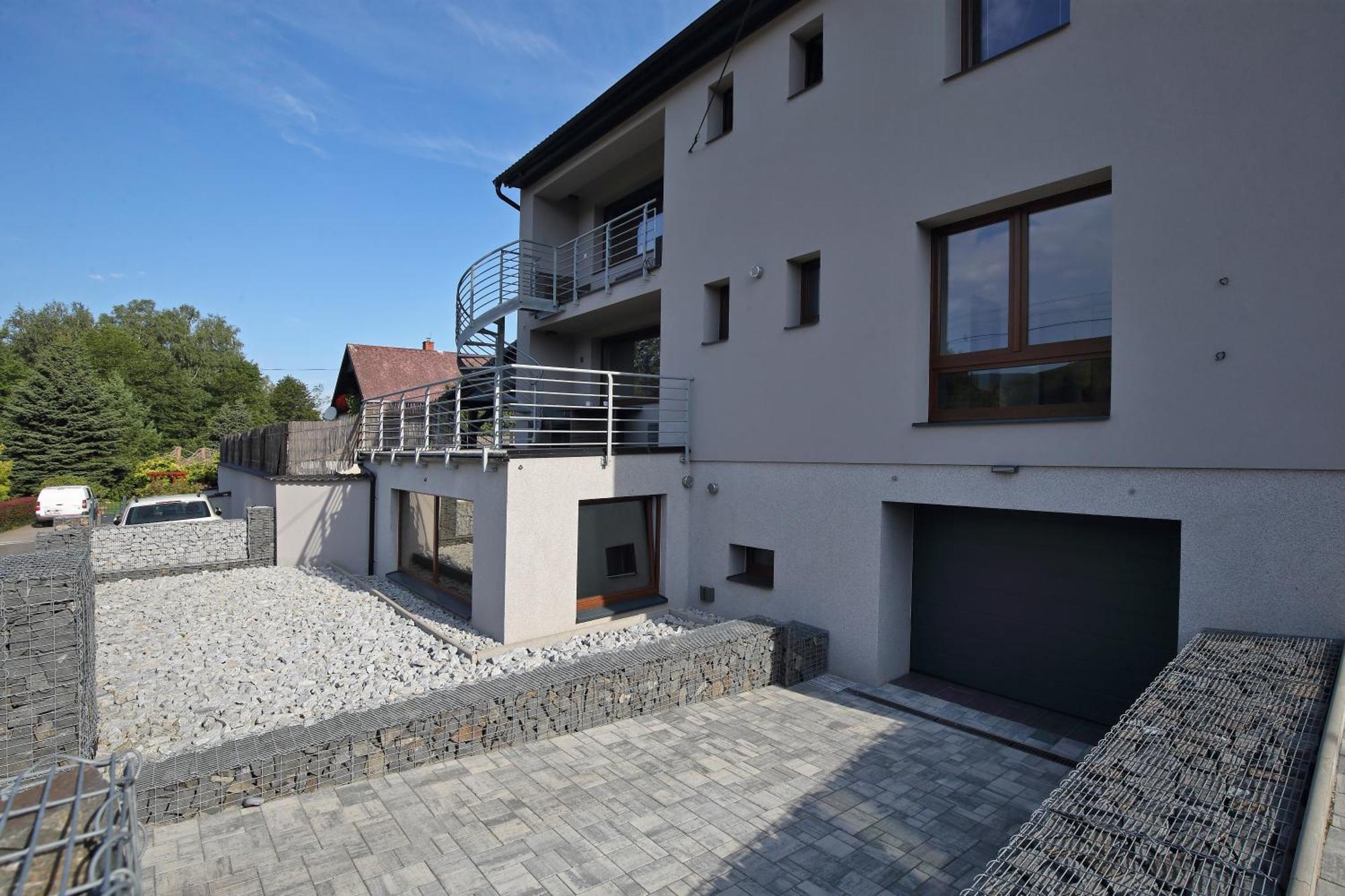 Apar7Man Jizerske Hory Apartment Хейнице Екстериор снимка